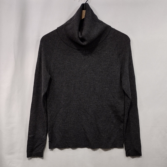 Ann Taylor Sweaters - Ann Taylor 100% Wool Turtle Neck Sweater Women's L Gray Casual Comfy Minimalist